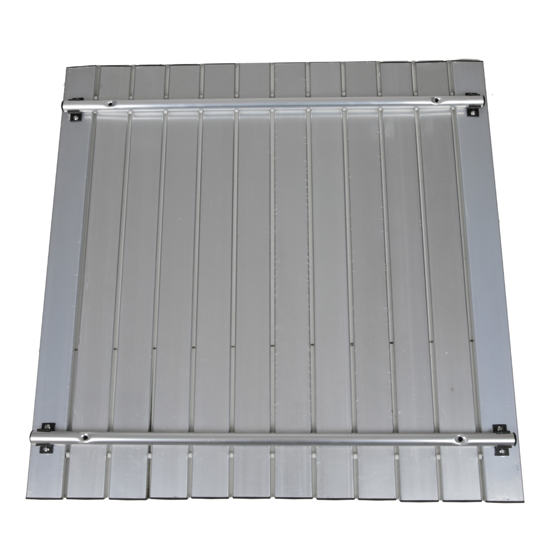 23 ALUMINUM SQUARE TABLE