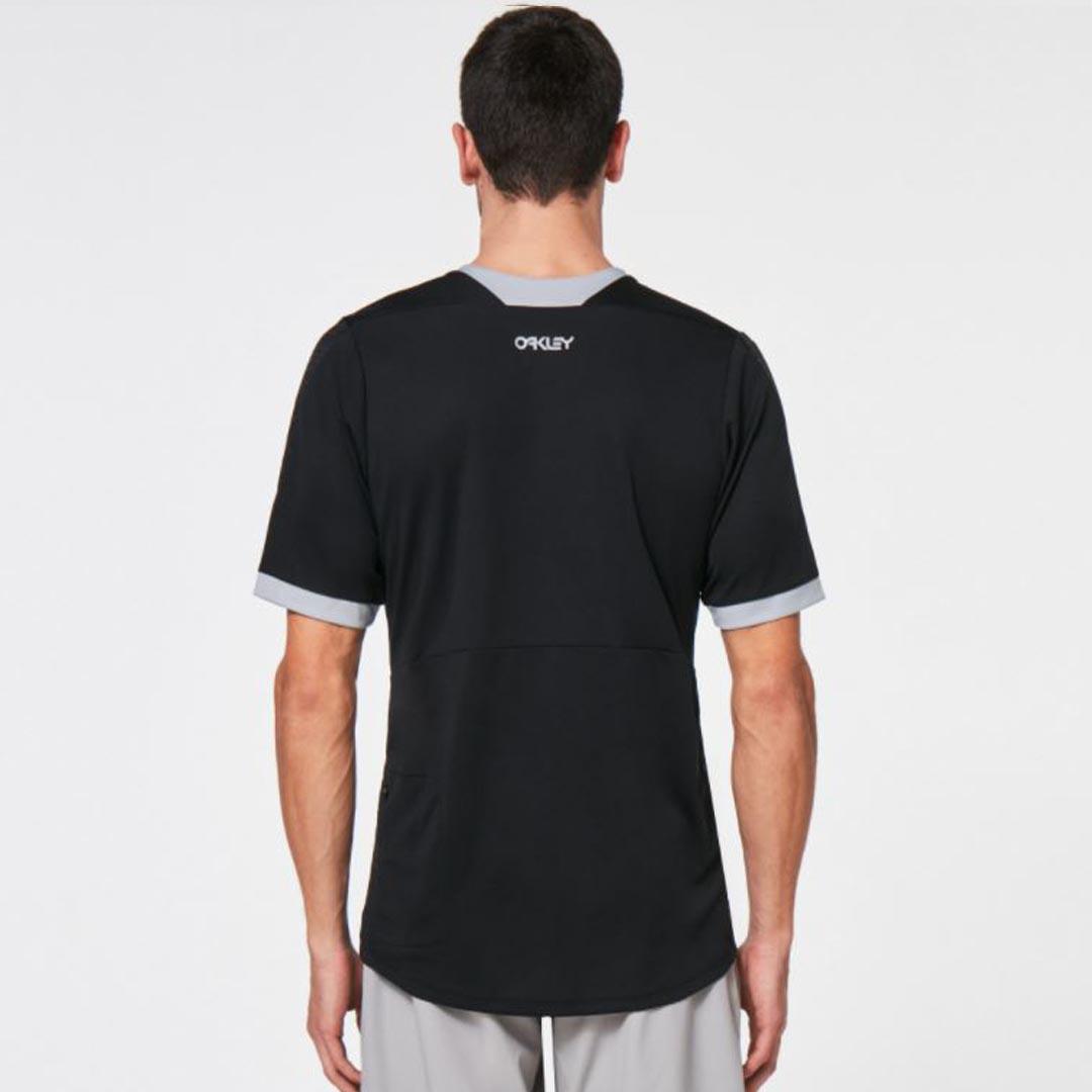 Oakley Men's Pipeline Trail Tee Shirt-back