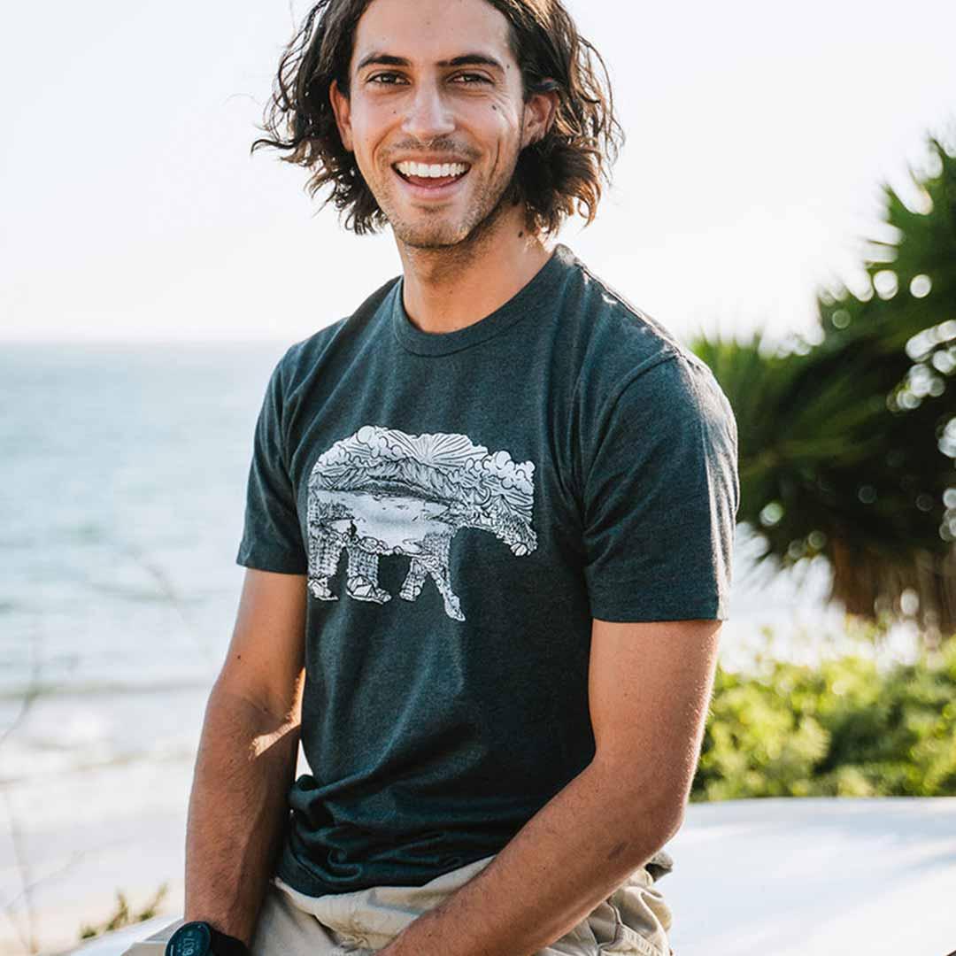 Wild Tribute Men's Grizzly Lake T-Shirt Charcoal